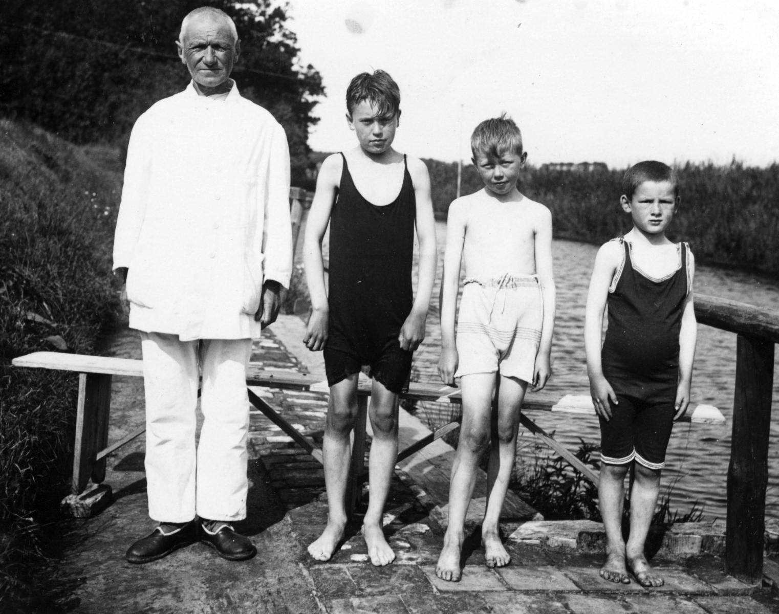 1 - Badmeester Haberstock 1926 foto J Nijborg